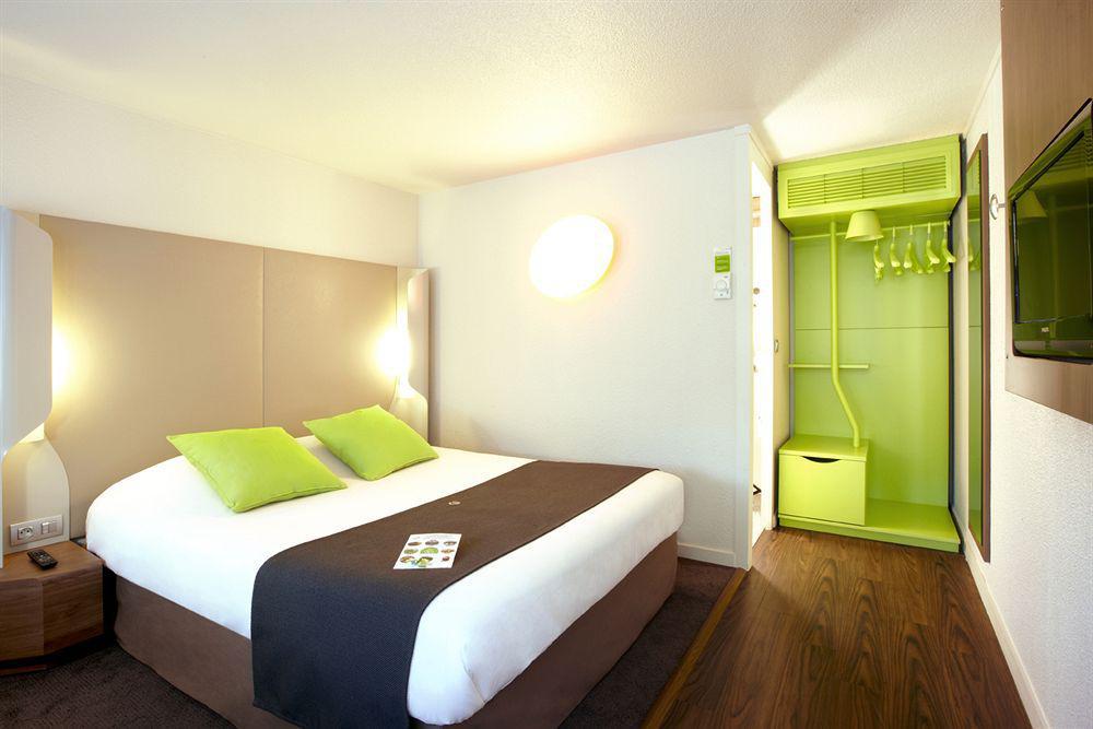 Campanile Angers Ouest - Beaucouze Hotel Quarto foto